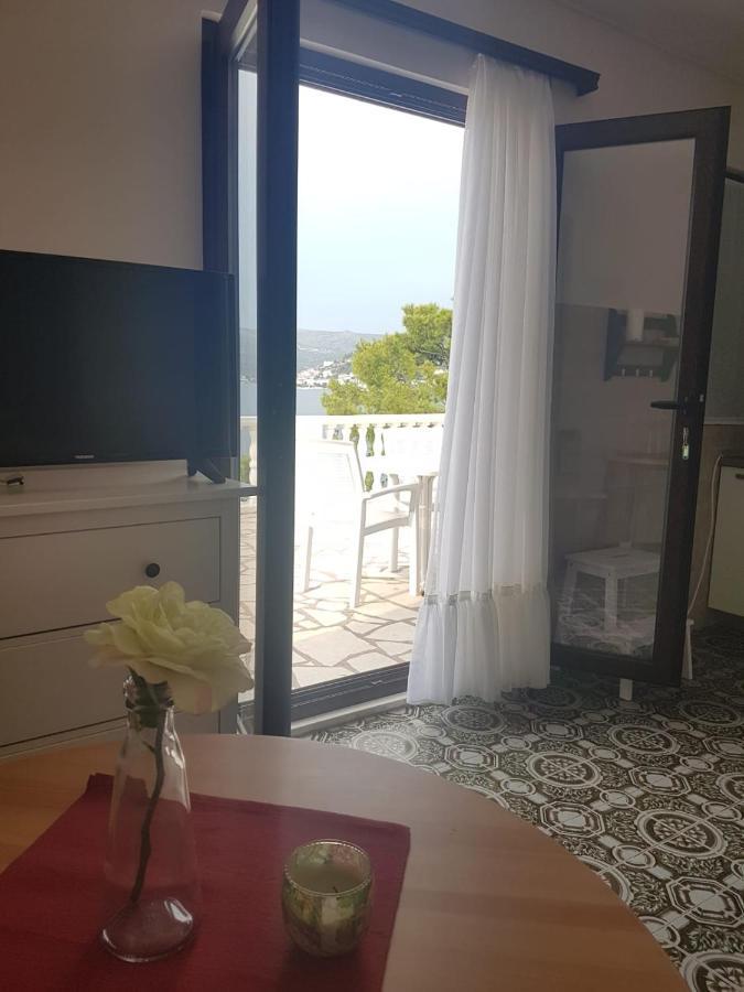 Apartments Marta 로고즈니차 외부 사진