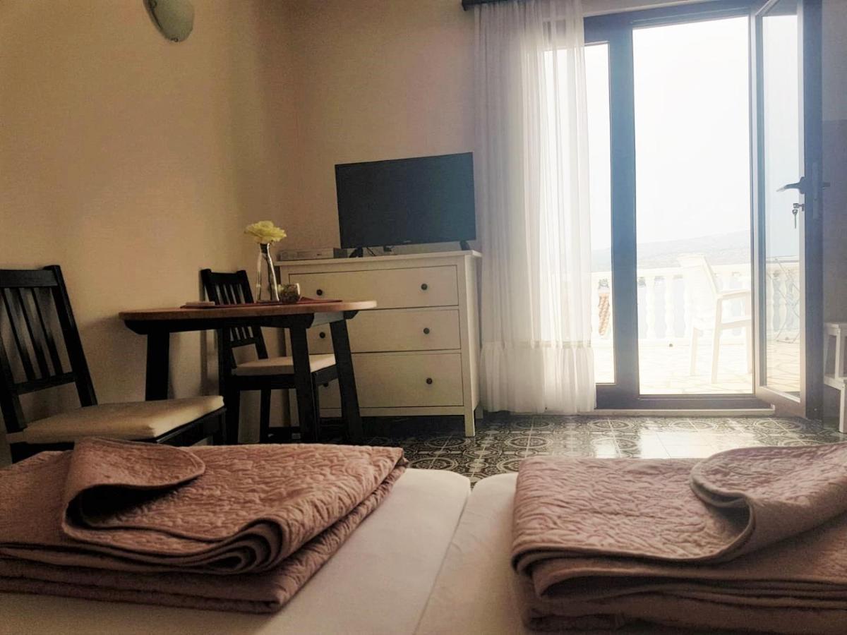 Apartments Marta 로고즈니차 외부 사진