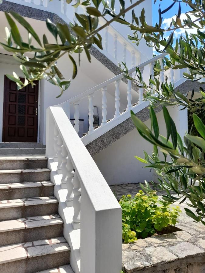 Apartments Marta 로고즈니차 외부 사진
