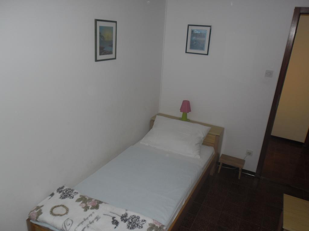 Apartments Marta 로고즈니차 객실 사진